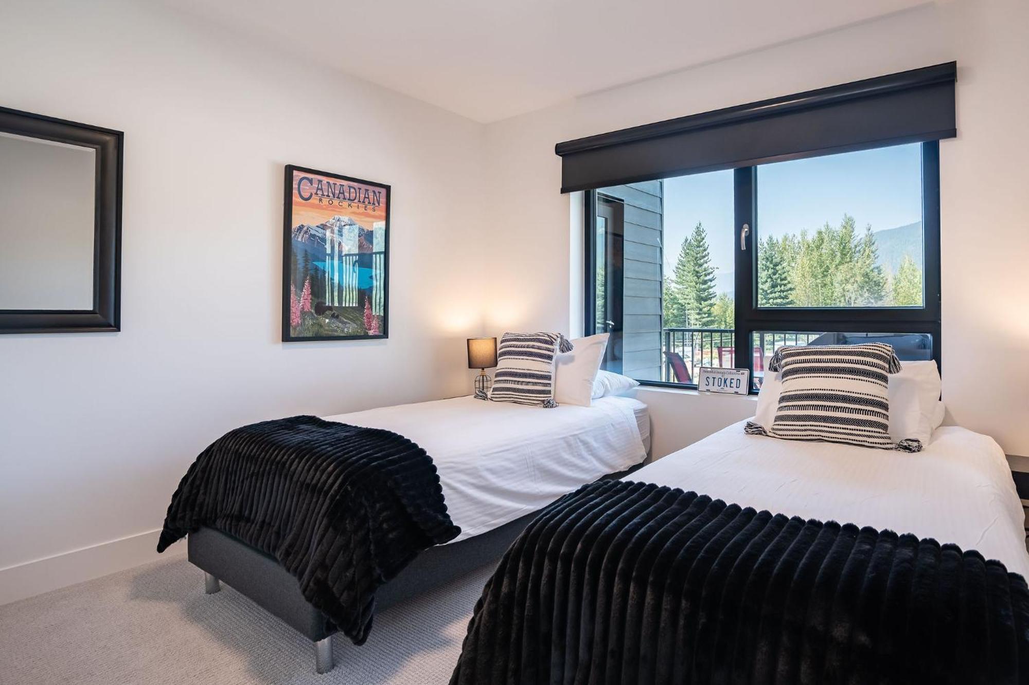 Alpine Haven By Revelstoke Vacations Apartman Kültér fotó