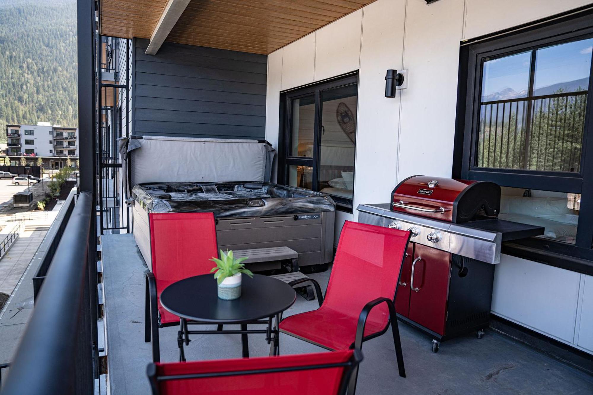 Alpine Haven By Revelstoke Vacations Apartman Kültér fotó